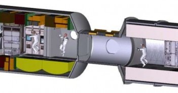 Do budowy modułu mieszkalnego Deep Space Habitat wykorzystane zostanie doświadczenie i sprzęt pochodzące z programu stacji ISS. Sam habitat zbudowany będzie z modułu laboratoryjnego, tunelu zawierającego śluzę oraz modułu bazowanego na logistycznym MPLM (Multi-Purpose Logistics Module), który wykorzystywany był do transportu ładunków w ładowniach promów kosmicznych / Credits: NASA