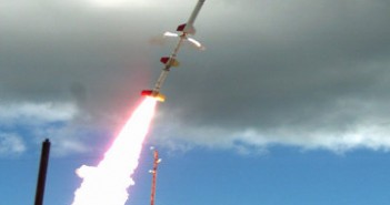 Start rakiety sondującej z silnikiem Scramjet HIFiRE 2 na pokładzie/Credits: AFRL & NASA