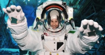 Samantha Cristoforetti podczas treningu w NASA Neutral Buoyancy Laboratory/Credits: NASA