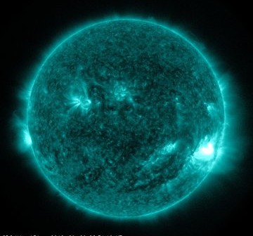 Tuż przed fazą maksymalną rozbłysku z 10 września 2012 / Credits - NASA, SDO