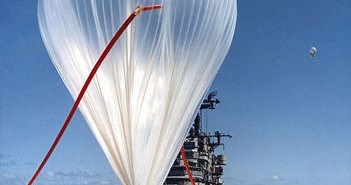 Balon stratosferyczny programu 'Skyhook' (National Air and Space Museum, Smithsonian Institution)
