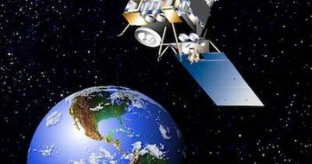 Artystyczna wizja satelity GOES 13 nad Ziemią / Credits: Boeing