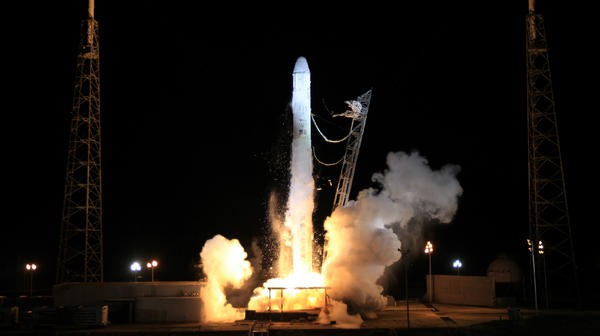 Start rakiety Falcon 9 do misji CRS-1 / Credits - SpaceX