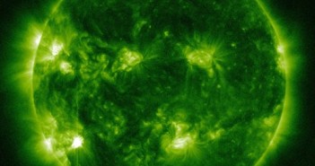 Tuż przed fazą maksymalną rozbłysku klasy M6.0 - 13.11. 2012 / Credits - NASA, SDO