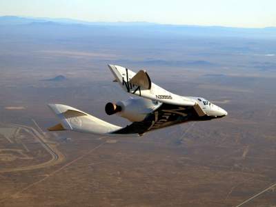 SpaceShipTwo w trakcie jednego ze swych lotów ślizgowych / Credit - Virgin Galactic
