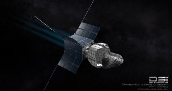 Sonda DragonFly zbliża się do małej planetoidy / Credit: Deep Space Industries