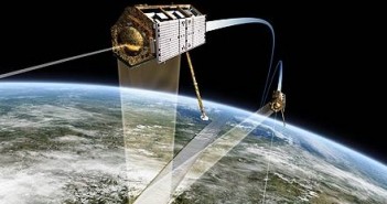 Satelity TerraSAR-X i TanDEM-X / Credits - Astrium