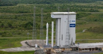 Vega na stanowisku startowym / Credits - ESA