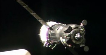 Sojuz TMA-09M cumuje do ISS / Credits - NASA TV