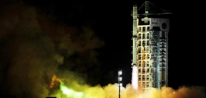Start rakiety Chang Zheng 4C z satelitami Yaogan-17, 1 września 2013 / Credits: Xinhua
