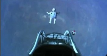 Początek skoku Felixa / Credits - Red Bull