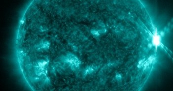 Rozbłysk klasy X2.3 / Credits - NASA, SDO