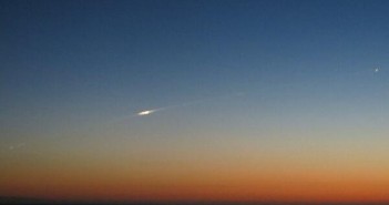 GOCE burns in the atmosphere / Credits - https://twitter.com/Cheds23