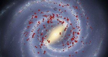 Wygląd centrum Drogi Mlecznej z pozycją najjaśniejszych i najmasywniejszych gwiazd / Credits - J. Urquhart et al. + Robert Hurt z Spitzer Science Center