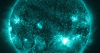 Moment fazy maksymalnej rozbłysku klasy M5.1 / Credits - NASA, SDO