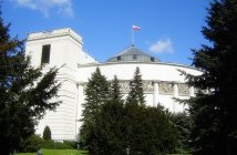 Sejm RP / Credtis - Wikipedia Commons