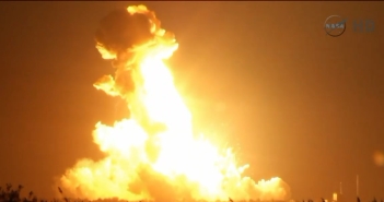 Eksplozja rakiety Antares-130 / Credits: NASA TV