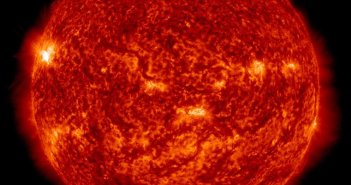 20 minut po fazie maksymalnej rozbłysku z 5 listopda 2014 / Credits - NASA, SDO
