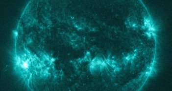 11 minut po fazie maksymalnej rozbłysku M3.7 / Credits - NASA, SDO