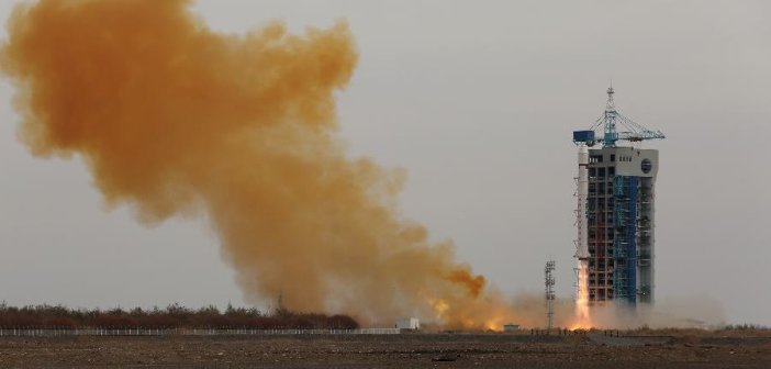 Start CZ-2D z Yaogan-24 / Credits - Xinhua