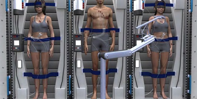 kluczowe grupy mięśni astronautów w trakcie hibernacji będą otrzymywać niskopoziomowe impulsy elektryczne. Ich działanie spowolni zanik mięśni do akceptowalnego poziomu. (Credits: SPACEWORKS)