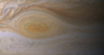 Zbliżenie na WCP / Credits - NASA/JPL-Caltech/ Space Science Institute