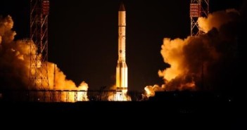 Start rakiety Proton z satelitą Astra 2G. Źródło: Kruniczew
