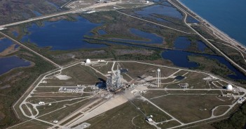Widok na 2 platformy startowe kompleksu LC-39 / Credits - NASA