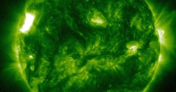 Dwadzieścia minut po fazie maksymalnej rozbłysku / Credits - NASA, SDO