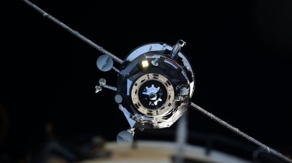 Statek Progress 58P podchodzący do stacji ISS / Credits: NASA