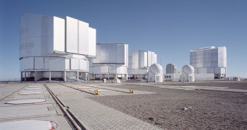 Zespół teleskopów VTL Europejskiego Obserwatorium Południowego ESO w płaskowyżu Paranal
