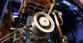 Napęd elektryczny w przyszłości może umożliwić efektywne dostarczanie ładunków na Czerwoną Planetę / Credits: NASA