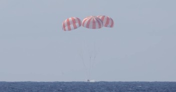 Wodowanie Dragona - koniec misji CRS-6 / Credits - SpaceX