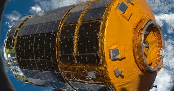 HTV przechwycony przez ISS / Credit: NASA