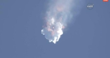 Rozerwanie rakiety Falcon 9R v1.1 / Credits - NASA TV