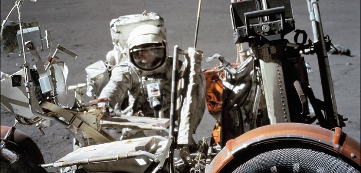 Astronauta Harrison Schmitt podczas misji Apollo 17 / Credits: NASA