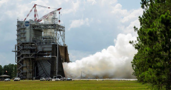 535. sekundowy test silnika RS-25, Stennis Space Centre, 16 lipca 2015 / Credit: NASA