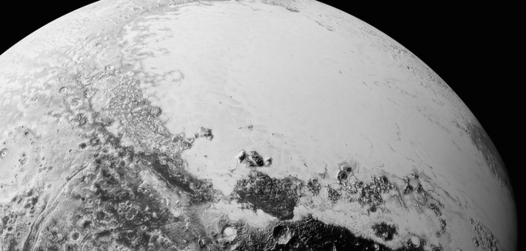 Mozaika Plutona złożona z obrazów przesłanych w lipcu oraz 7 września / Credits - NASA/Johns Hopkins University Applied Physics Laboratory/Southwest Research Institute