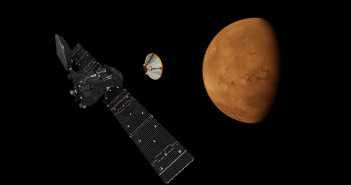Schiaparelli odłącza się od Trace Gas Orbiter (ExoMars 2016) / Credit: ESA - ATG Medialab