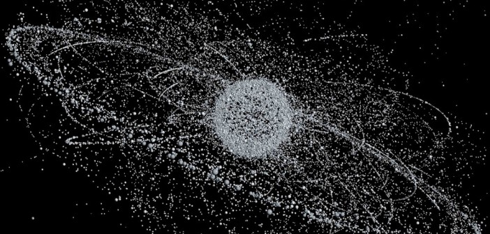 Śmieci kosmiczne wokół Ziemi / Credit: NASA