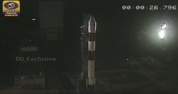PSLV-XL w misji C-29 tuż przed startem / Credits - DoordarshanNational