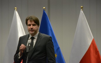 Dr Grzegorz Brona - przedstawiciel firmy Creotech przedstawia zarys projektu / Credits - K. Kanawka, Blue Dot Solutions, Kosmonauta.net