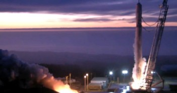 Podgląd na stanowisko po próbnym odpaleniu silników / Źródło: SpaceX