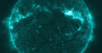 Trzy minuty po fazie maksymalnej rozbłysku klasy M1.8 z 13 lutego / Credits - NASA, SDO