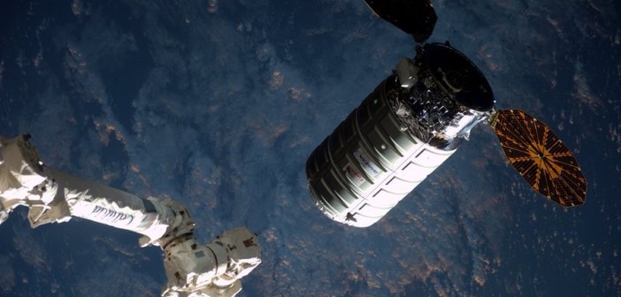 Cygnus OA-6 zbliża się do ISS (marzec 2016) / Credits - NASA