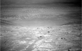 Zdjęcie z lewego obiektywu kamery nawigacyjnej Opportunity, sol 4444 / Credit: NASA-JPL