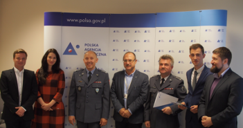 Podpisanie umowy na przygotowanie studium wykonalności dotyczące przyszłościowych technik i technologii kosmicznych / Mat. własne POLSA