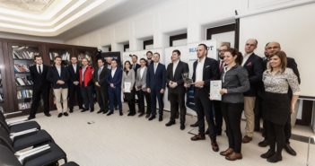 Zwycięzcy i partnerzy konkursu / Źródło: Blue Dot Solutions