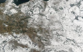 Polska z orbity - zima 2003 roku / Credits - NASA