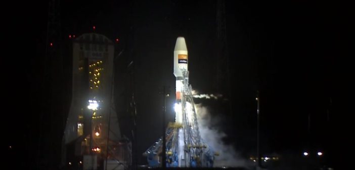 Rakieta Sojuz-STB z Hispasat 36W-1 na 2 minuty przed startem / Credits - Arianespace